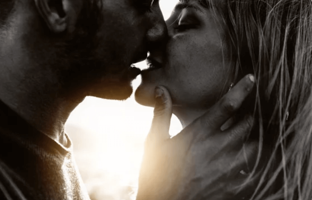 Kissing | Can herpes cause Alzheimers | CondomDepot.com Learning Center